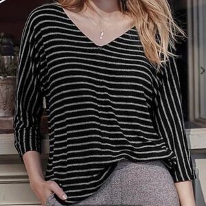 J. JILL WEAREVER COLLECTION V-Neck Black Cream Striped Dolman Top Size S